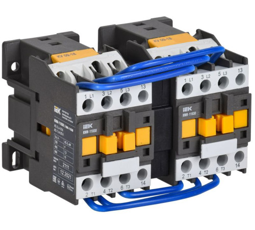 Контактор КМИ-11830 реверс 18А 400В/АС3 2НО IEK KKM13-018-400-20-1