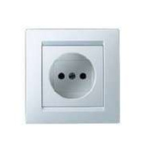 Розетка 1-м СП Simon15 16А IP20 без заземл. бел. Simon 1590431-030