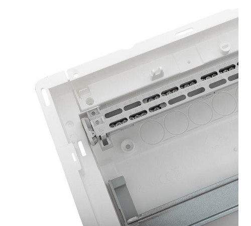 Щит силовой встраив. Nova 48мод. IP41 с пластик. дверью EKF nv-pb-pd-4
